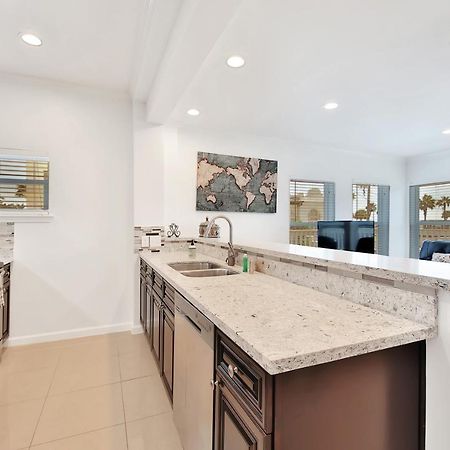 Oceanview By The Galvez Villa Galveston Buitenkant foto