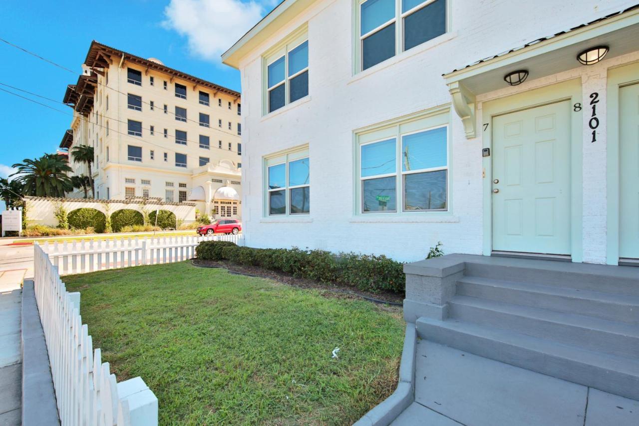 Oceanview By The Galvez Villa Galveston Buitenkant foto